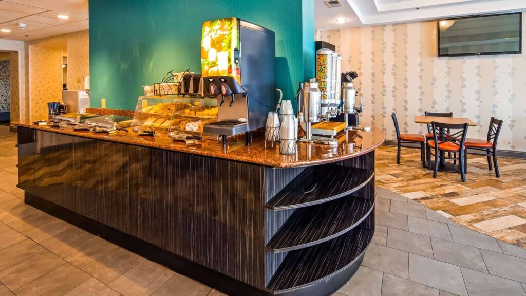 Best Western Plus Atlanta hotel bar 2 1024x576