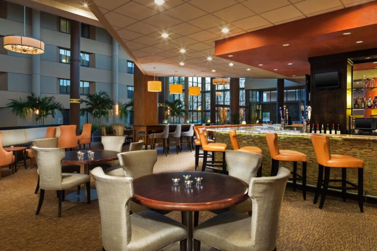 Sheraton Charlotte Airport Hotel 5 768x512