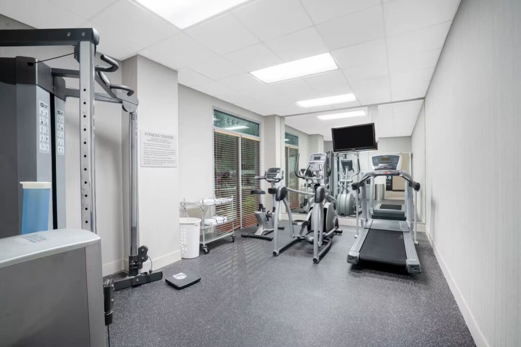 Wingate by Wyndham Charlotte hotel gym