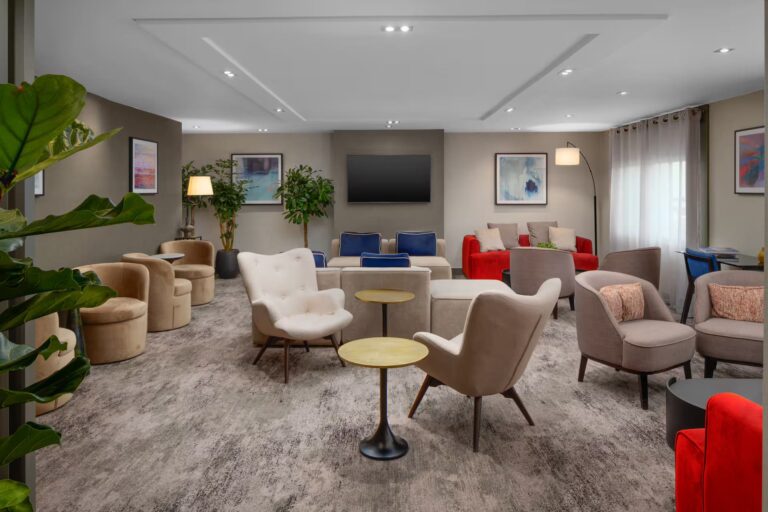 hilton london heathrow airport 4 768x512