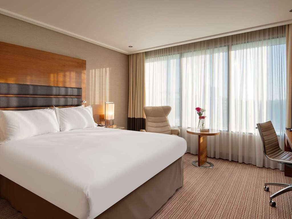 Sofitel London Heathrow hotel room